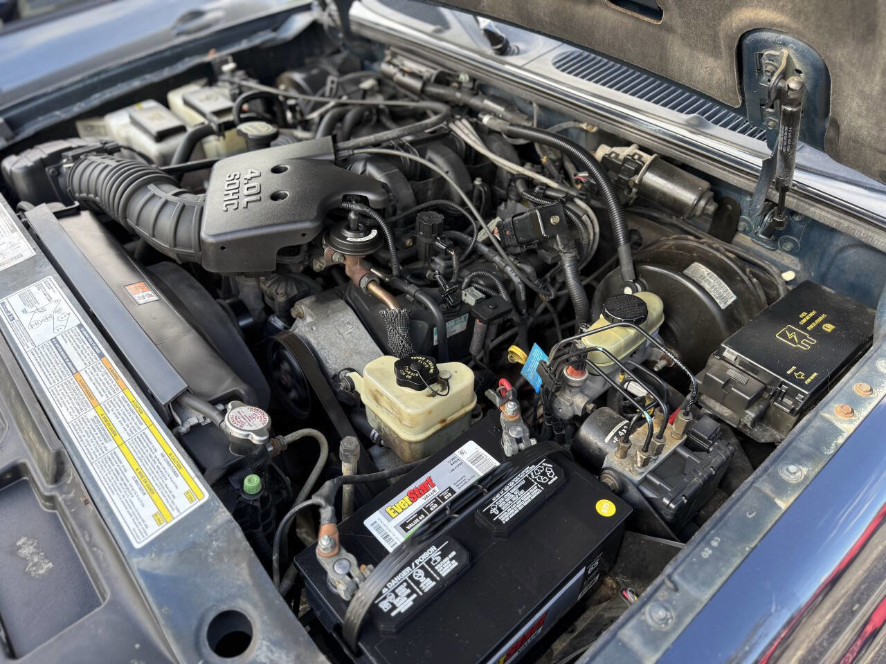 Used 2002 Ford Explorer Sport image 27