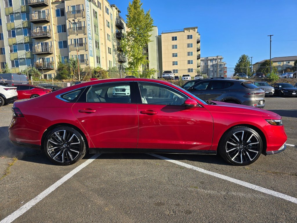 Used 2023 Honda Accord Touring image 8