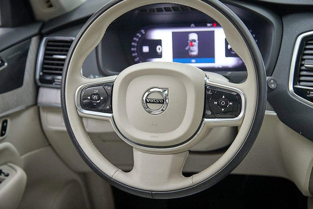 Used 2024 Volvo XC90 B6 Plus w/ Protection Package Premier image 28