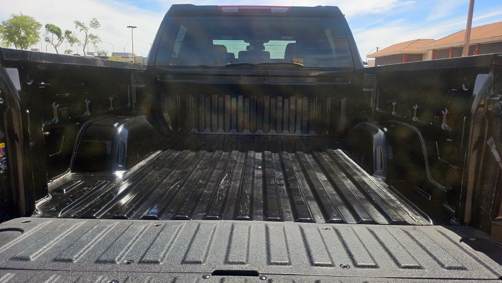 Used 2026 GMC Sierra 1500 SLT AWD/4WD image 13