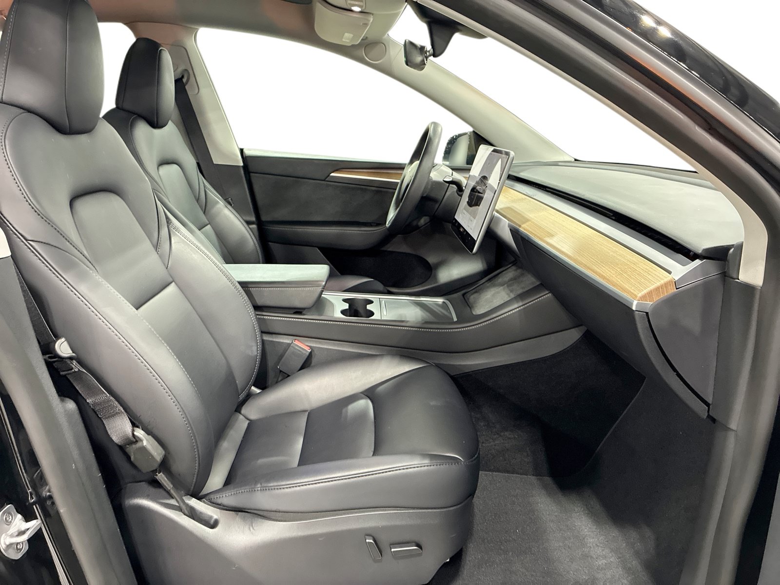 Certified 2023 Tesla Model Y Performance AWD/4WD image 13