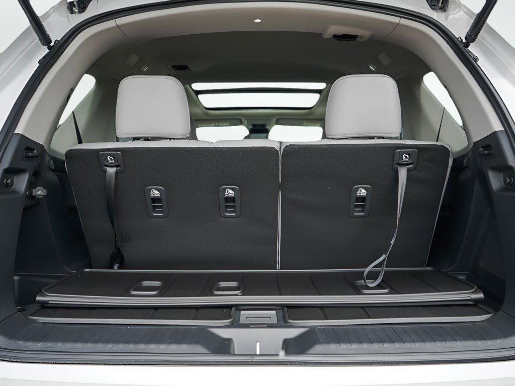 New 2025 Honda Pilot Touring image 8