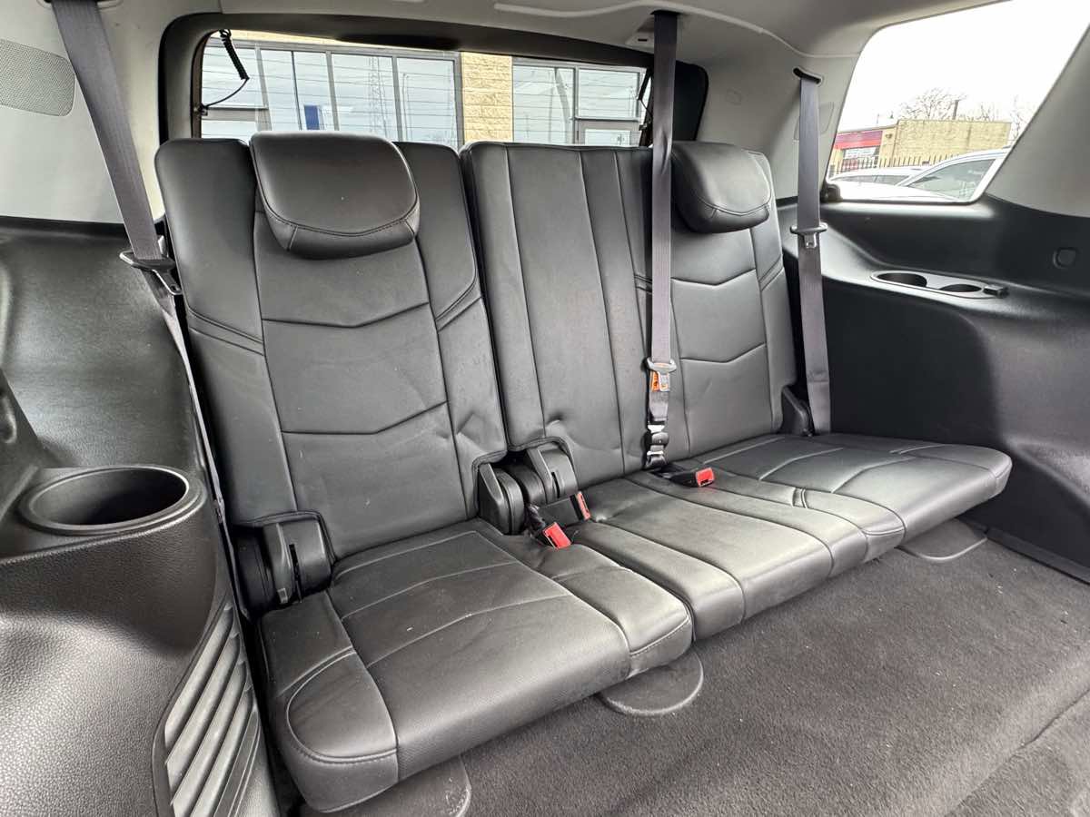 Used 2017 Cadillac Escalade Luxury AWD/4WD image 47