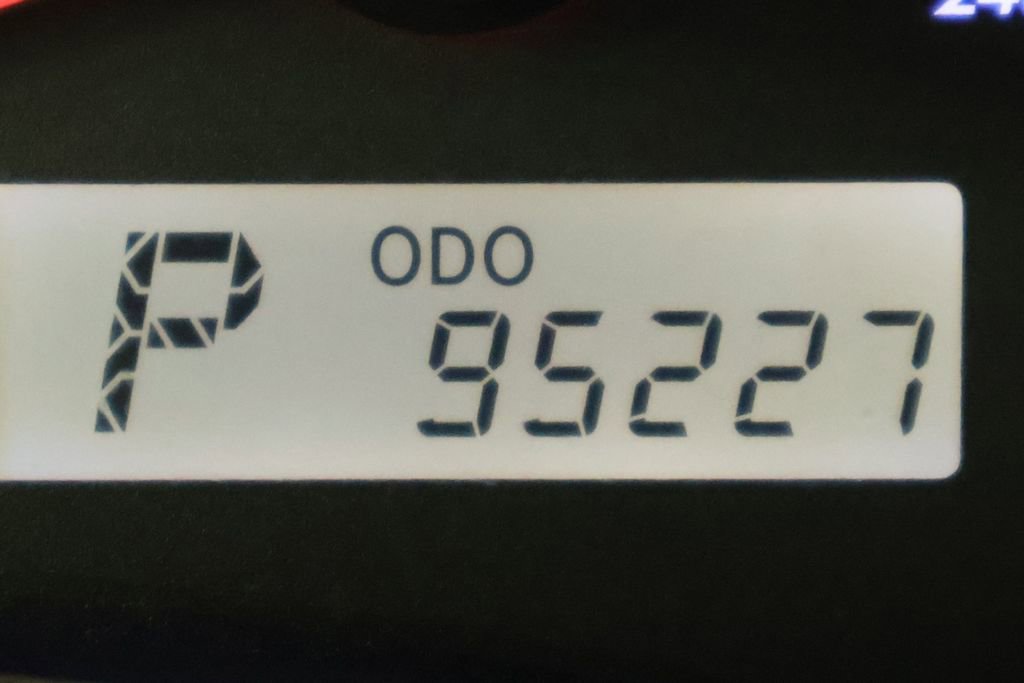 Used 2012 Toyota Corolla LE image 25