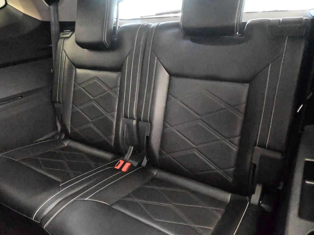 Used 2024 Volkswagen Atlas SE image 18