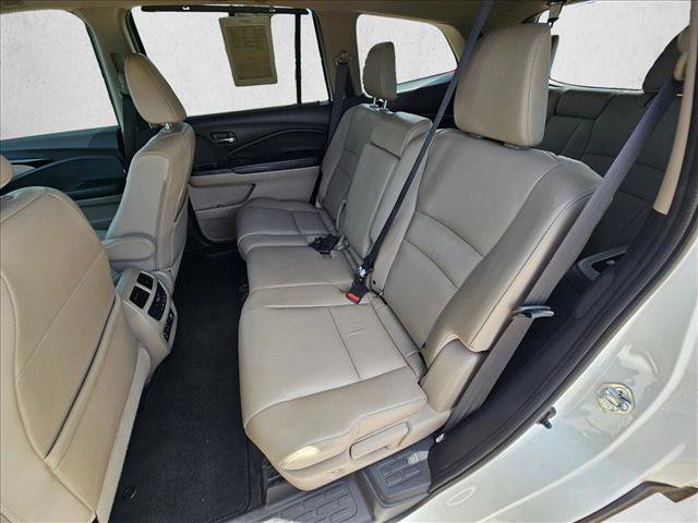 Used 2017 Honda Pilot Touring image 19