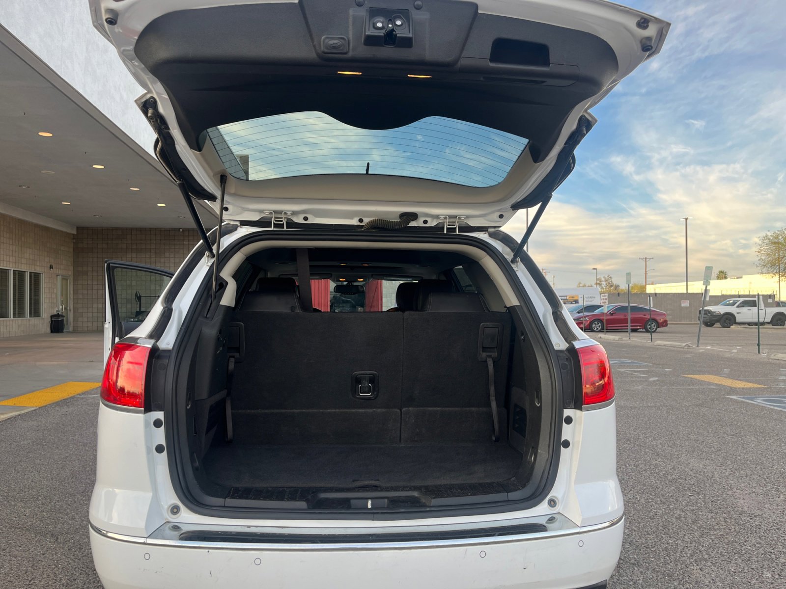 Used 2017 Buick Enclave Leather image 34