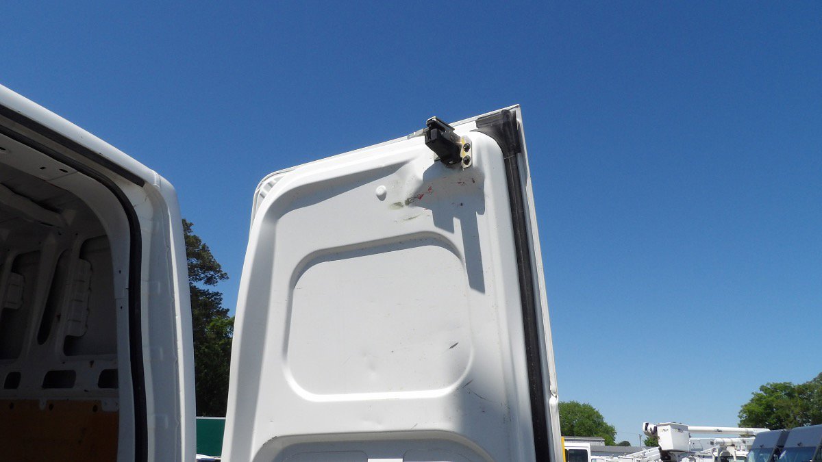 Used 2020 Nissan NV 2500 SV RWD image 36