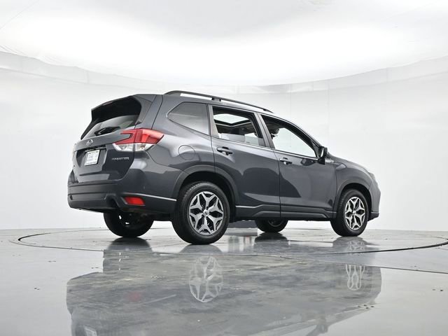 Used 2020 Subaru Forester Premium image 30