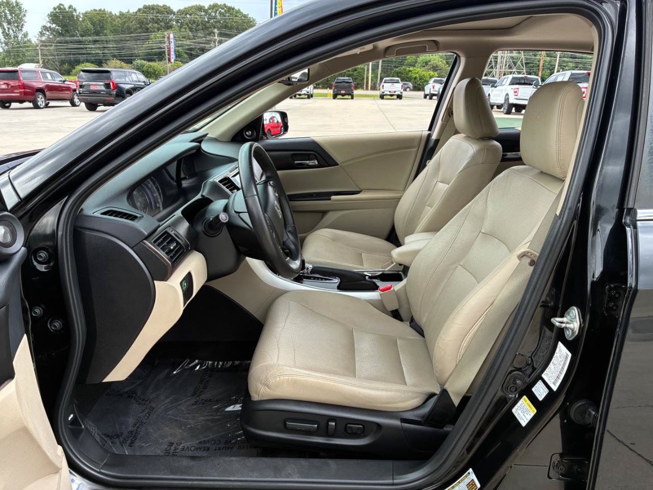 Used 2015 Honda Accord EX-L image 13