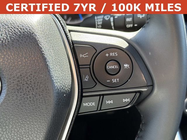 Used 2024 Toyota Venza LE AWD/4WD image 23