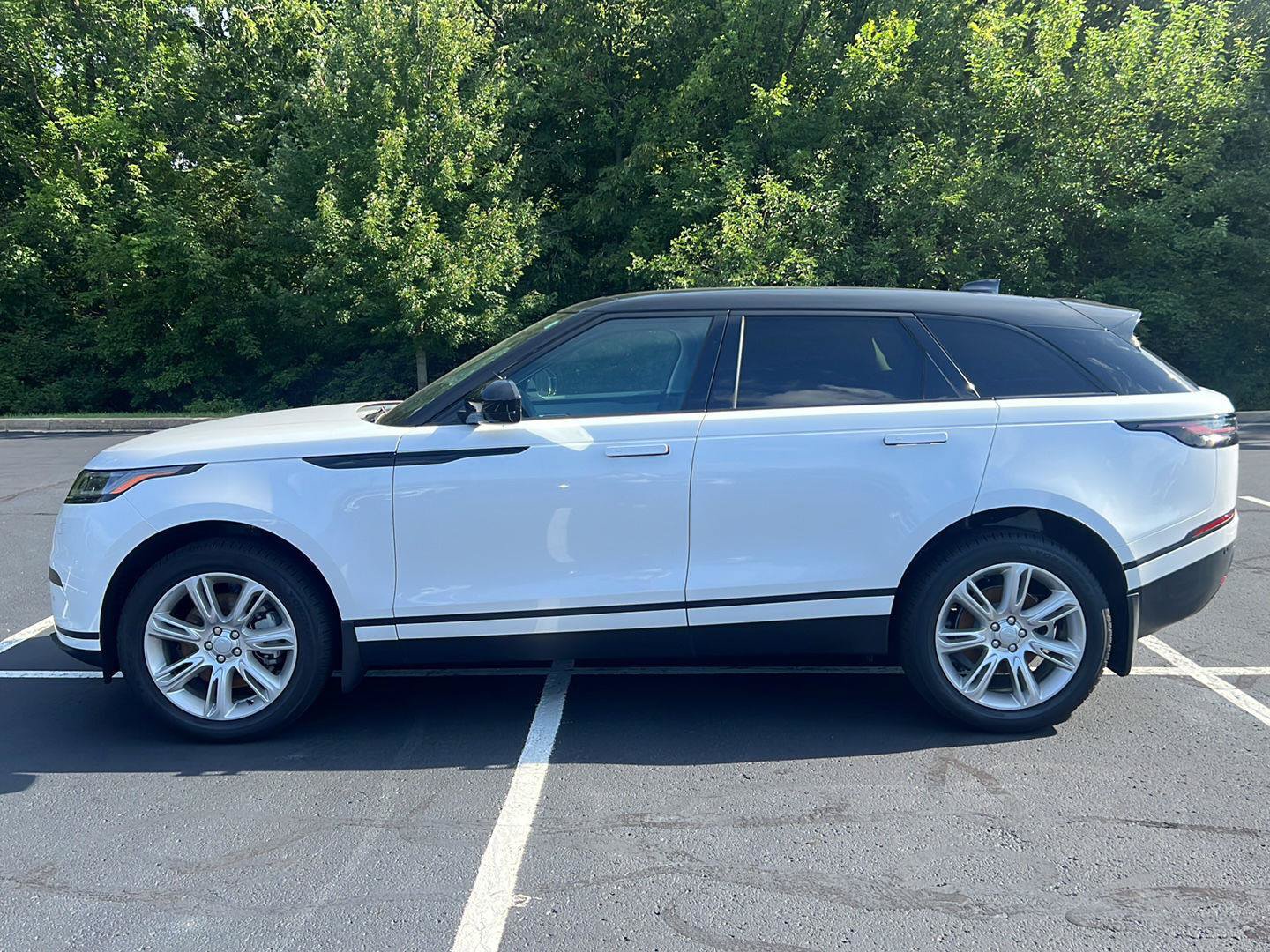 Certified 2024 Land Rover Range Rover Velar S AWD/4WD image 2