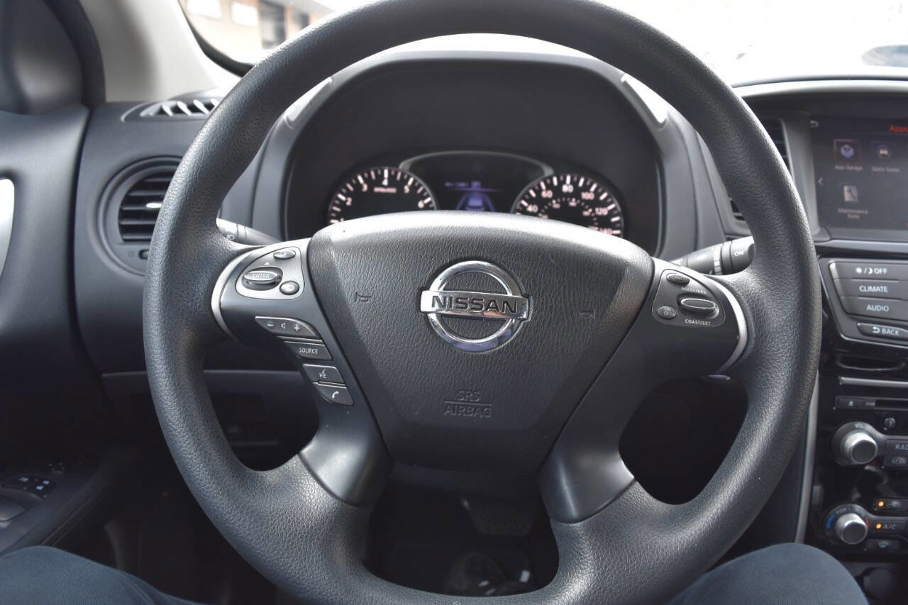 Used 2017 Nissan Pathfinder S image 69