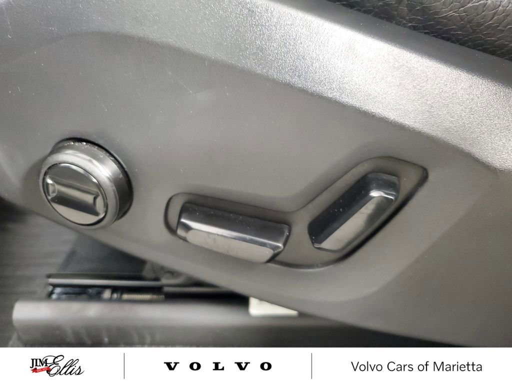 Used 2020 Volvo XC90 T6 Momentum w/ Protection Package Premier AWD/4WD image 22