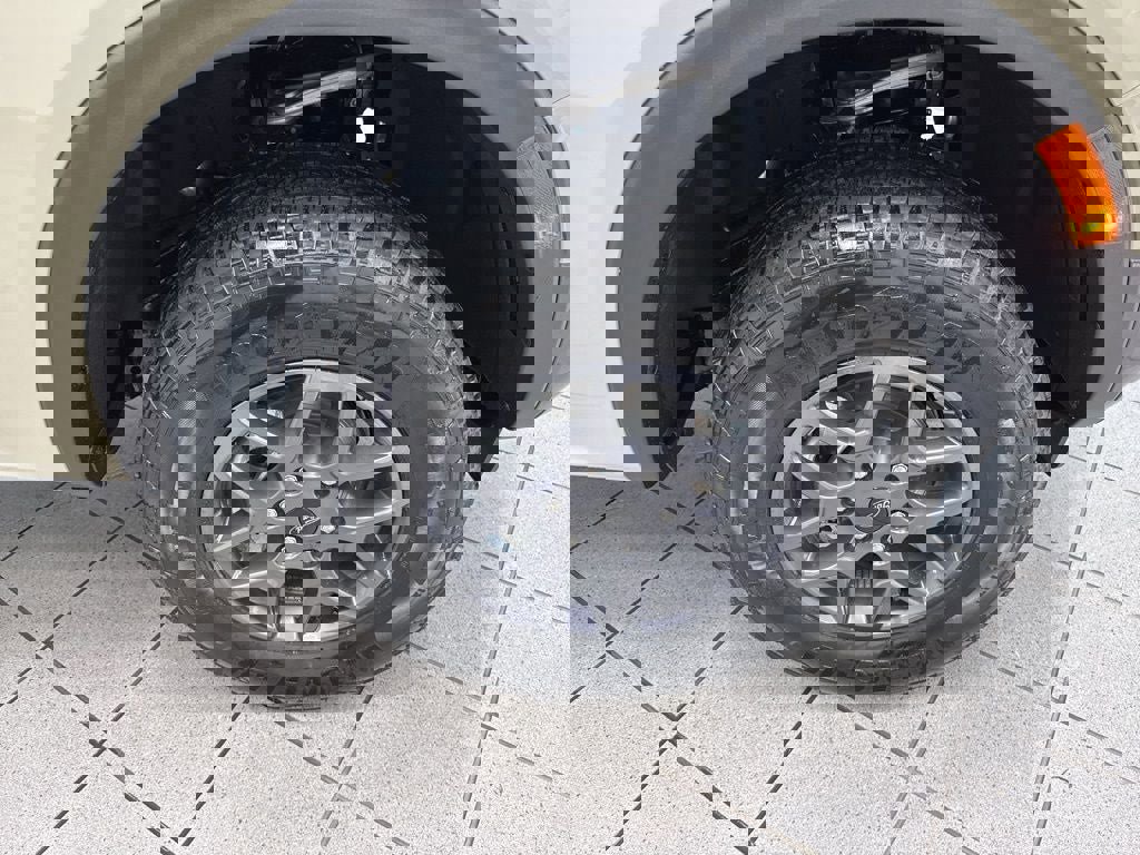 New 2025 Ford Ranger XLT w/ FX4 Off-Road Package image 14