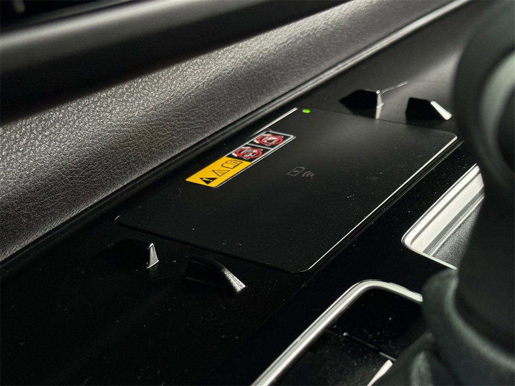 Certified 2025 Toyota Sienna Platinum image 41