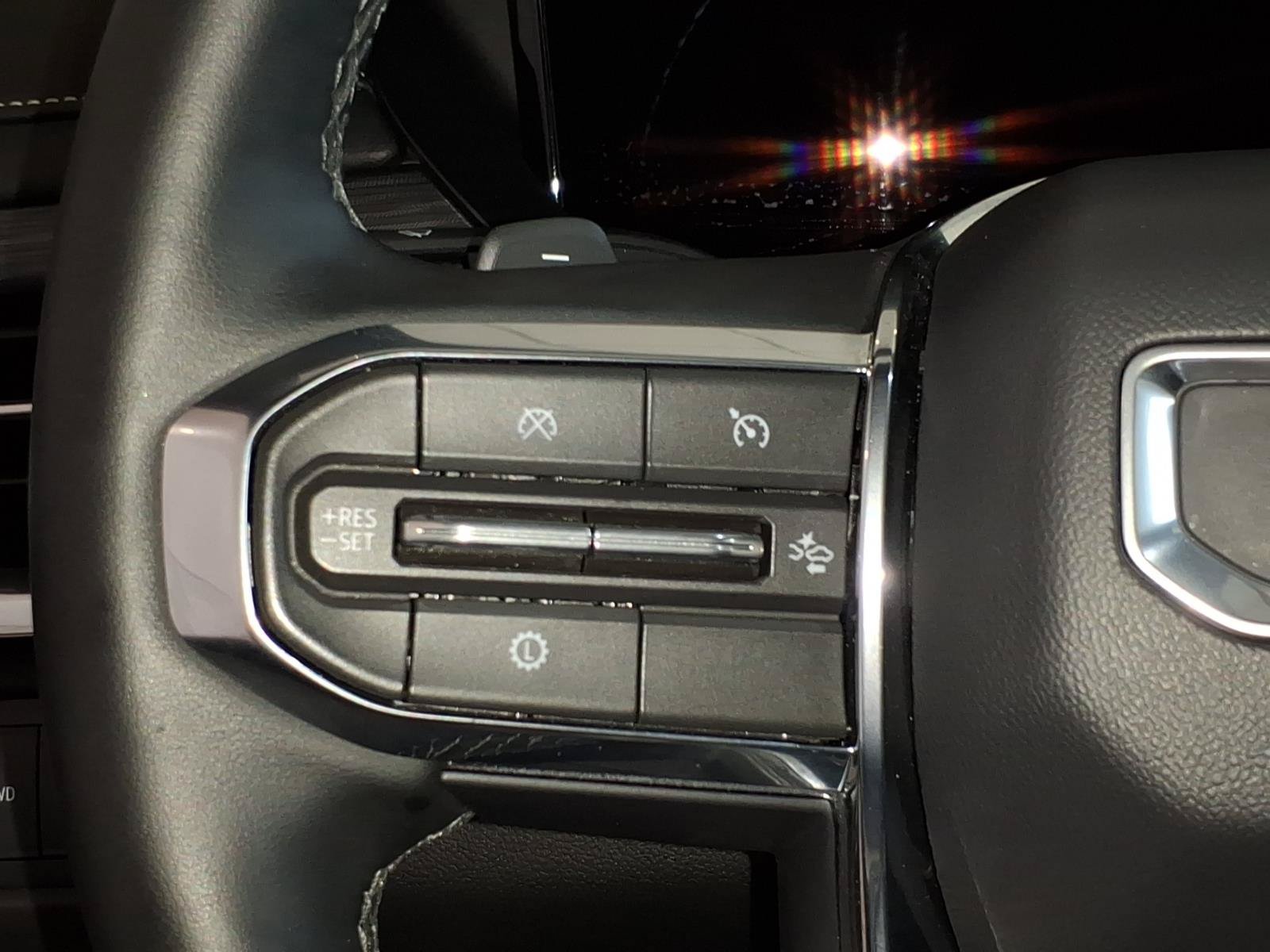 Used 2026 GMC Acadia Elevation w/ Black Edition AWD/4WD image 16