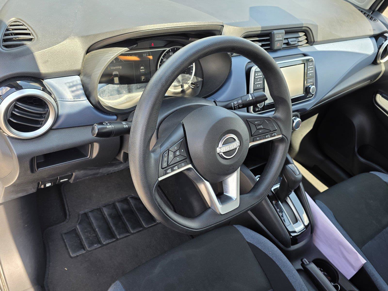Used 2025 Nissan Versa SV FWD image 11