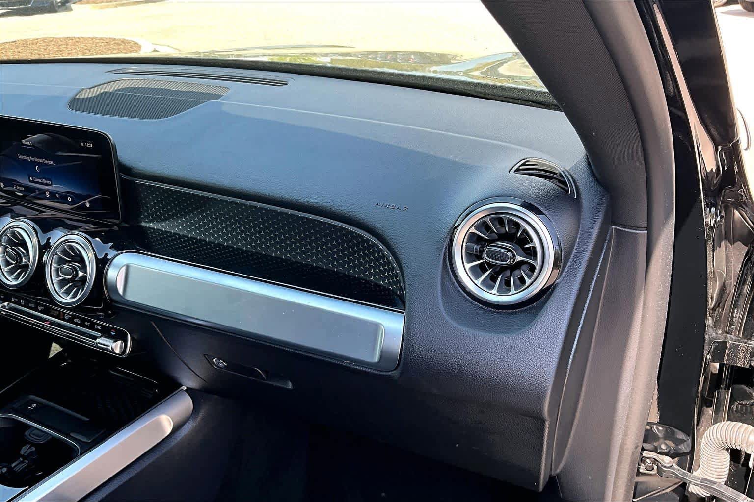 Certified 2024 Mercedes-Benz GLB 250 image 19