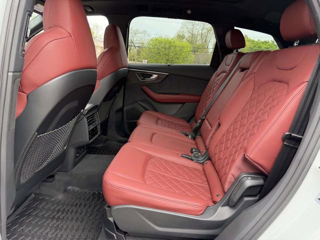 Used 2024 Audi SQ7 Premium Plus AWD/4WD image 16