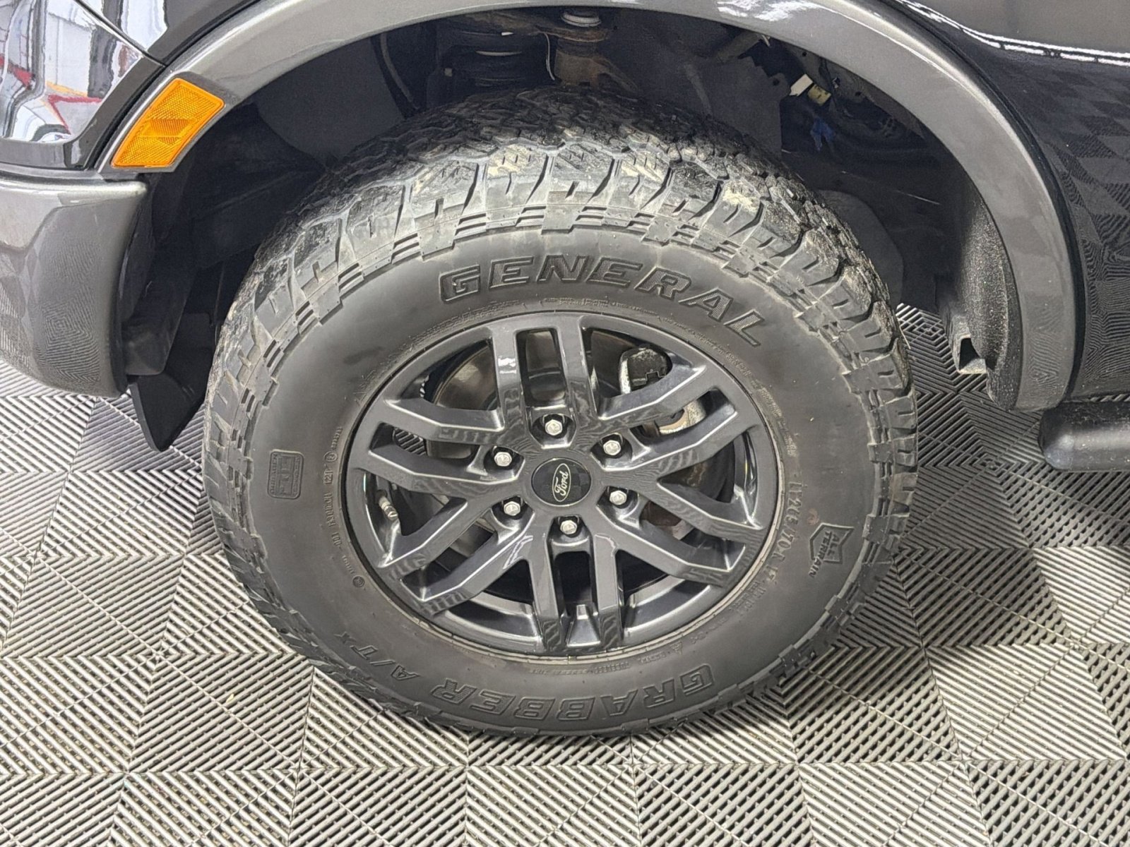 Used 2021 Ford Ranger Lariat w/ Tremor Off-Road Package image 12