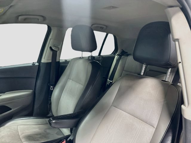 Used 2016 Chevrolet Trax LT w/ LT Convenience Package FWD image 13