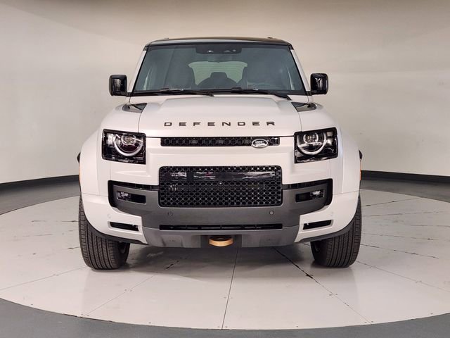 New 2026 Land Rover Defender 110 OCTA image 9