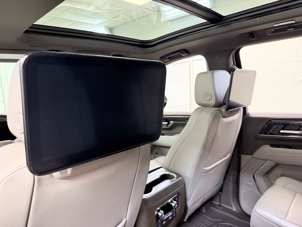 New 2026 GMC Yukon XL Elevation w/ Elevation Premium Package AWD/4WD image 27