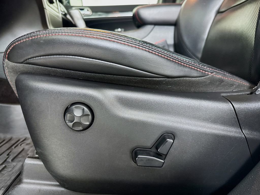 Used 2018 Jeep Grand Cherokee Trailhawk w/ Trailhawk Luxury Group image 17