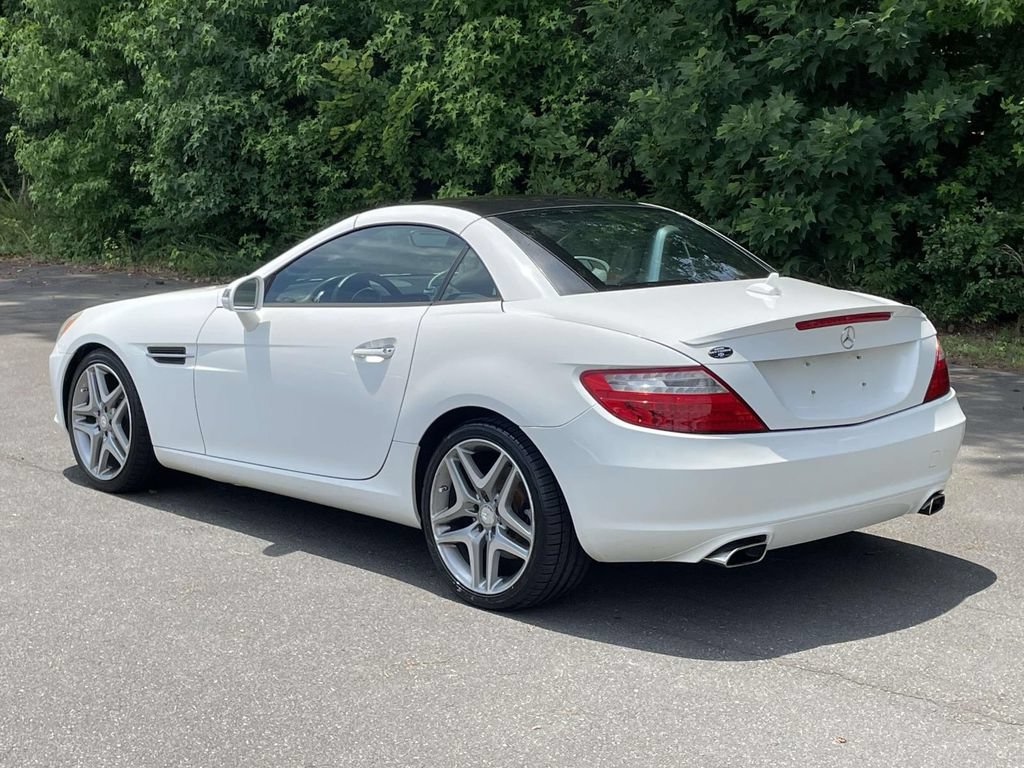 Used 2015 Mercedes-Benz SLK 250 image 8
