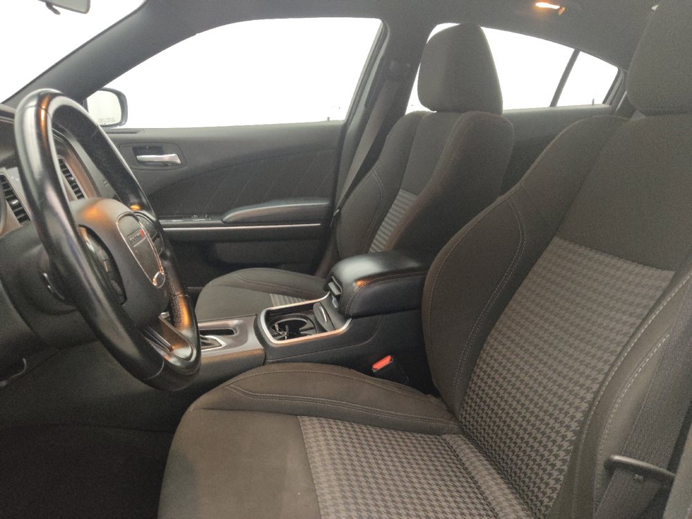 Used 2023 Dodge Charger SXT RWD image 17