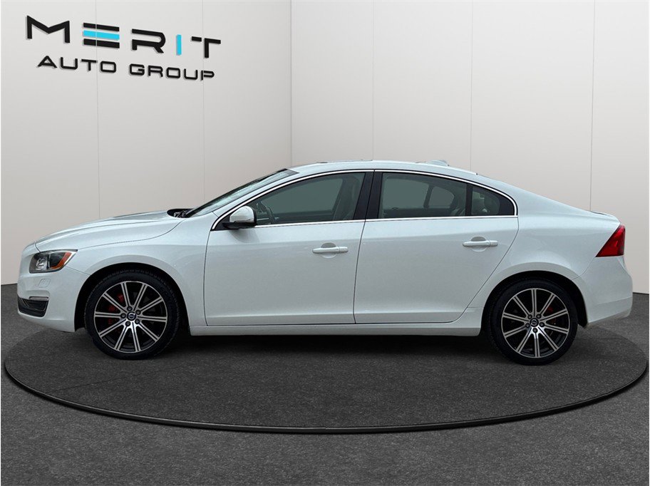 Used 2016 Volvo S60 T5 Inscription Platinum w/ Climate Package AWD/4WD image 5