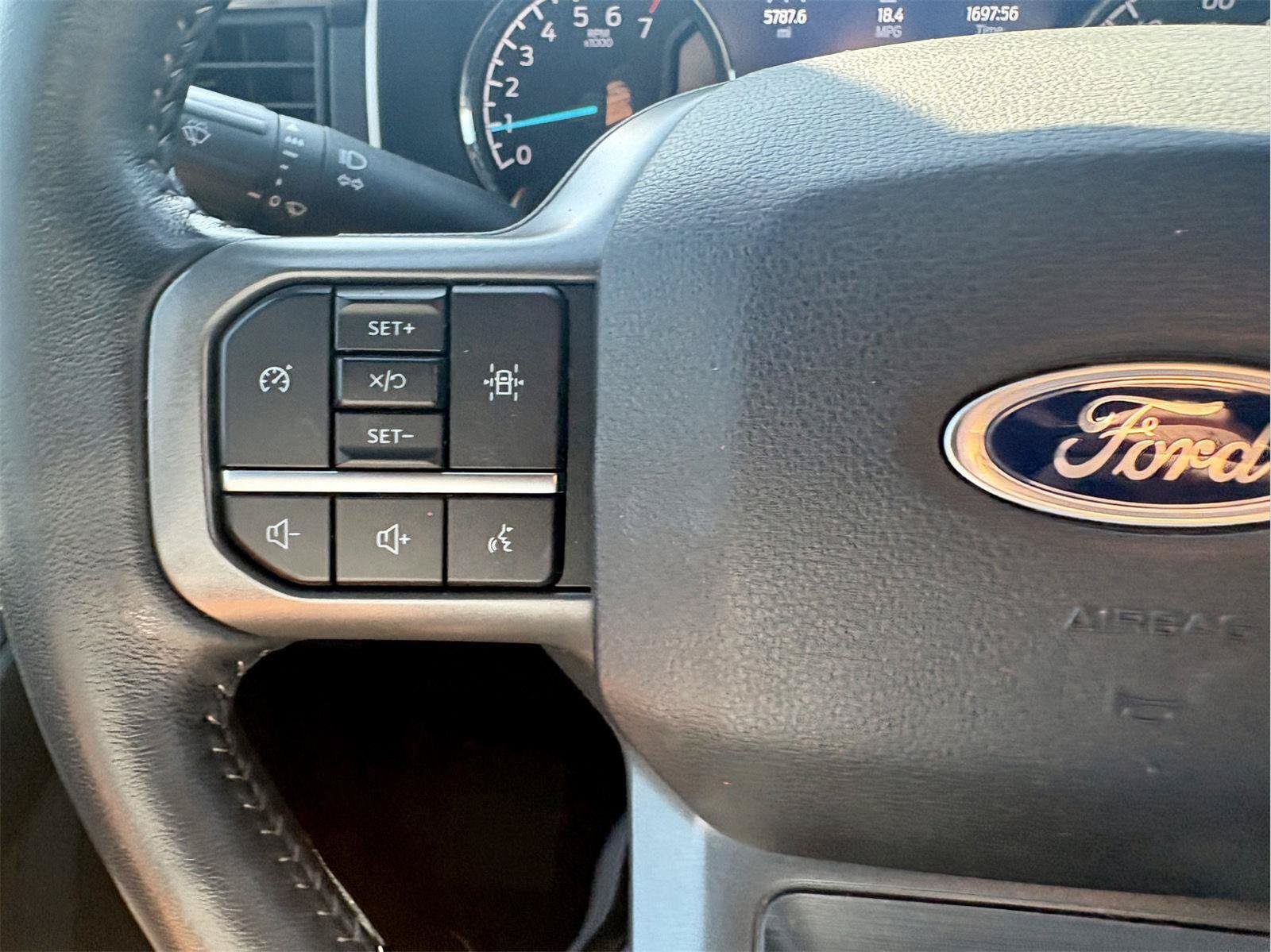 Used 2022 Ford F150 XLT w/ Equipment Group 301A Mid RWD image 18