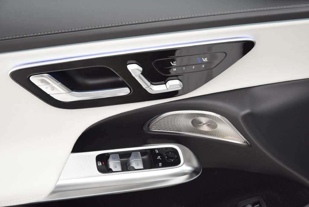 New 2026 Mercedes-Benz E 53 AMG e 4MATIC Wagon image 22