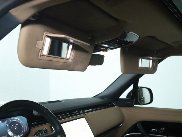 Used 2023 Land Rover Range Rover SE image 20