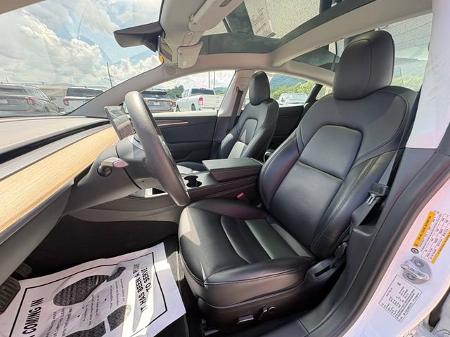 Used 2022 Tesla Model 3 Long Range AWD/4WD image 23