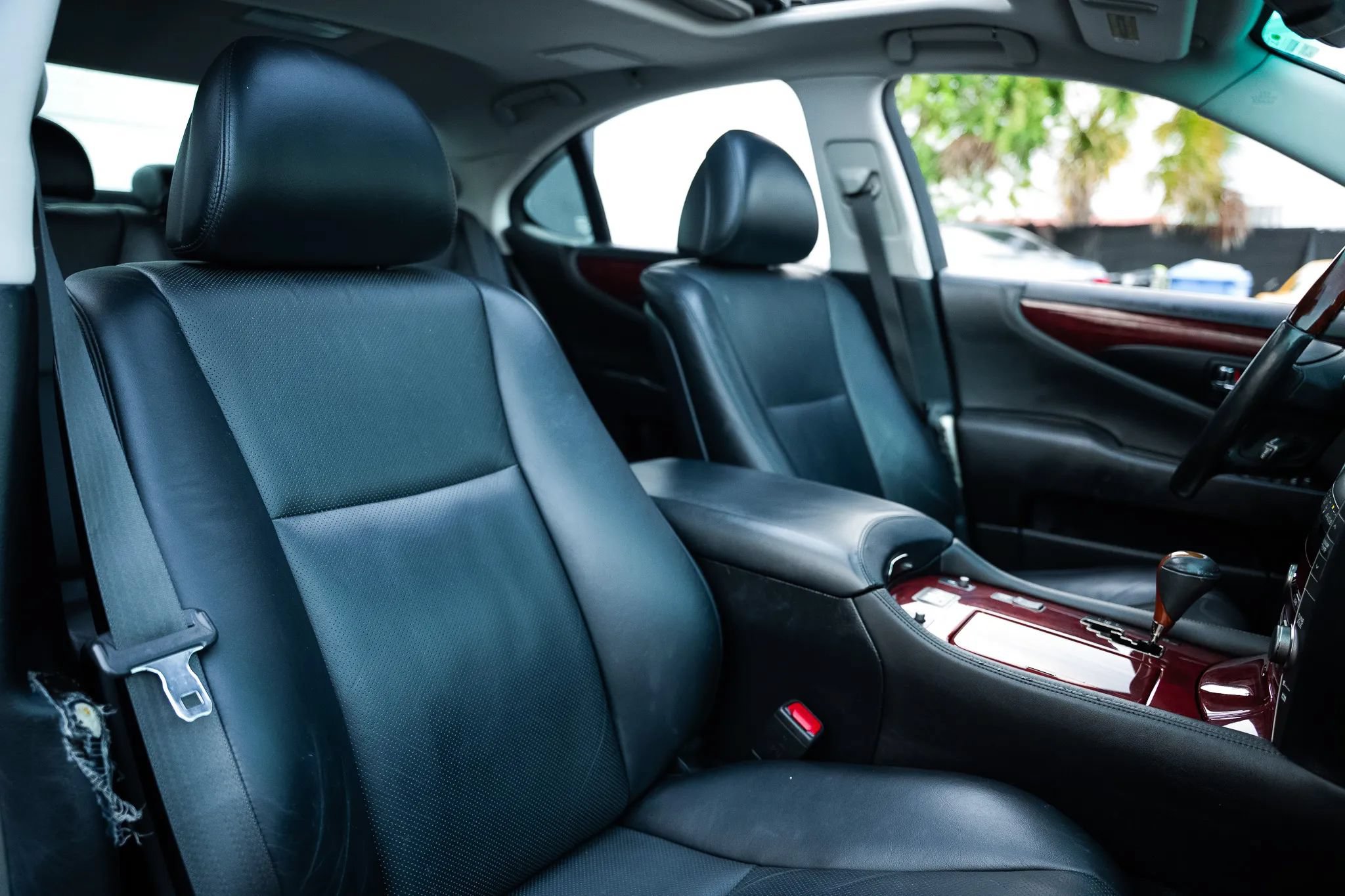 Used 2008 Lexus LS 460 RWD image 30