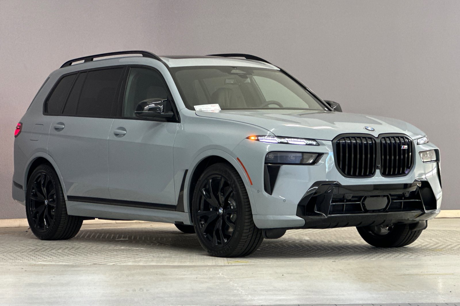 New 2026 BMW X7 M60i w/ Executive Package image 6