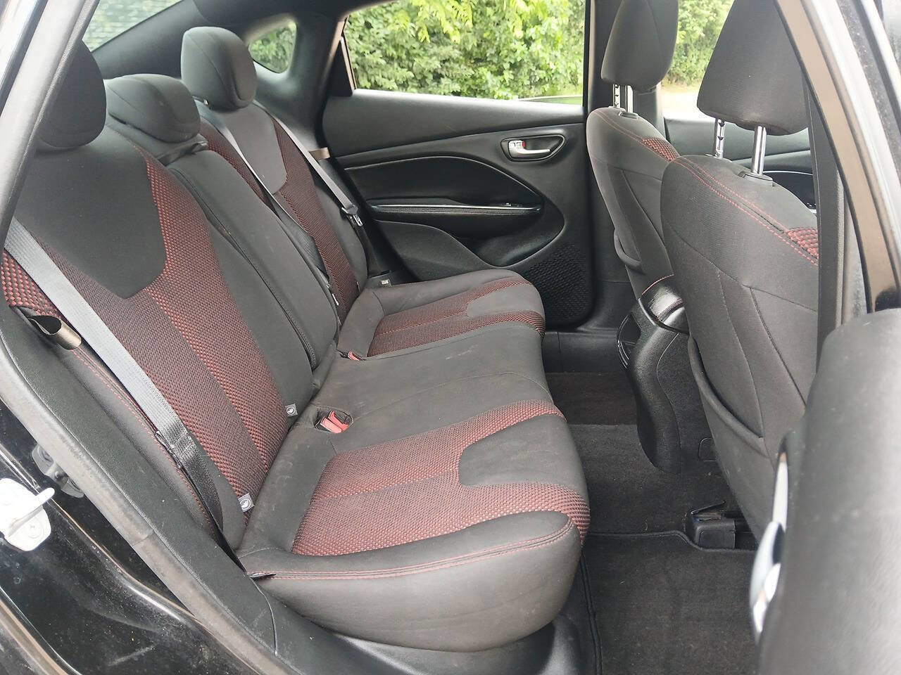 Used 2016 Dodge Dart SXT w/ Sun/Sound Group FWD image 10