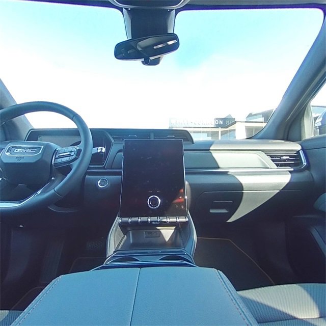 New 2026 GMC Terrain AT4 w/ Convenience Package III image 25