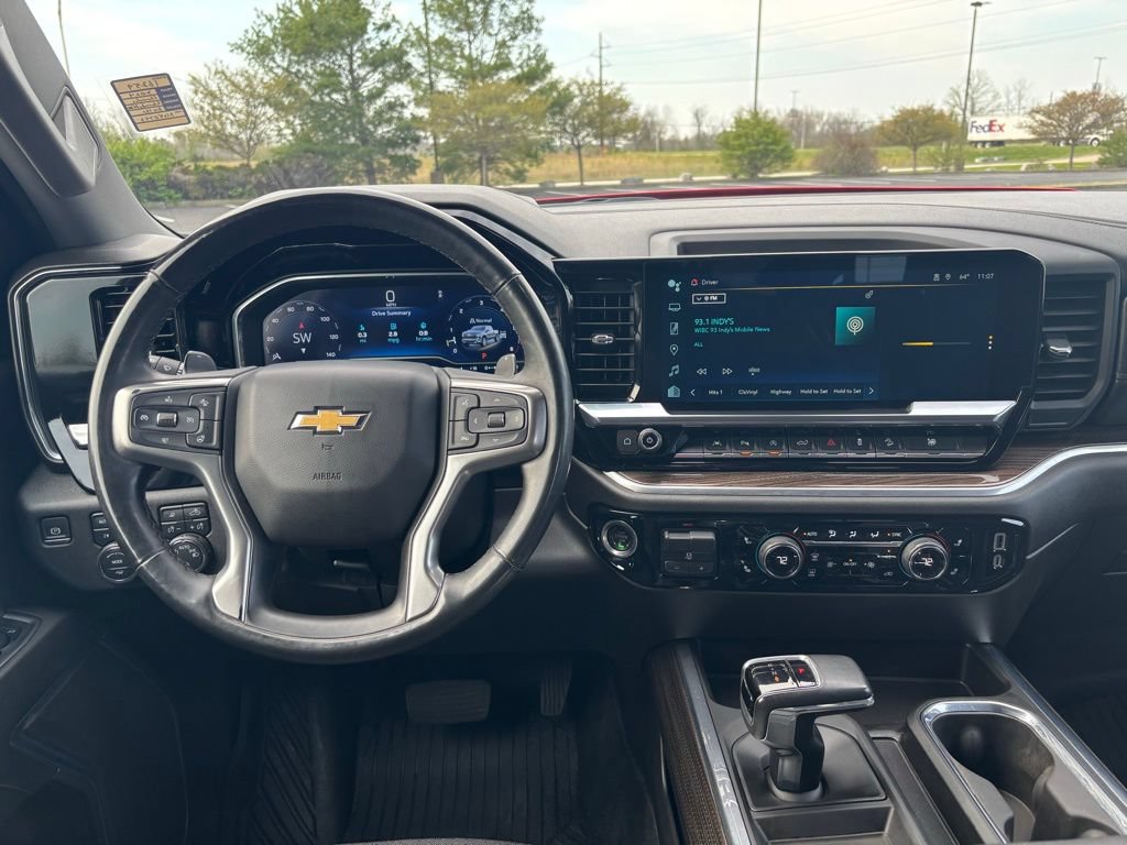 Used 2024 Chevrolet Silverado 1500 LT AWD/4WD image 25