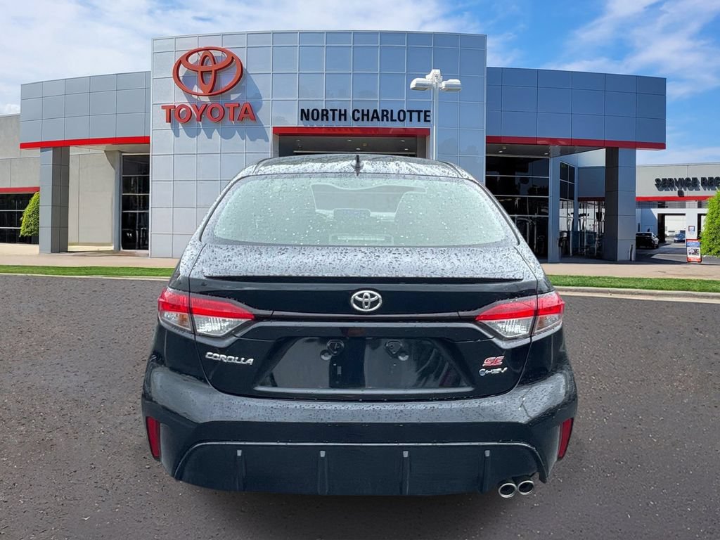 Used 2026 Toyota Corolla SE FWD image 6