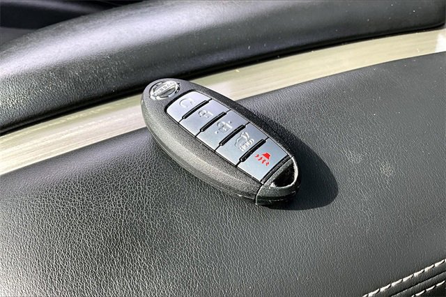 Certified 2017 Nissan Murano Platinum w/ Platinum Technology Package image 35