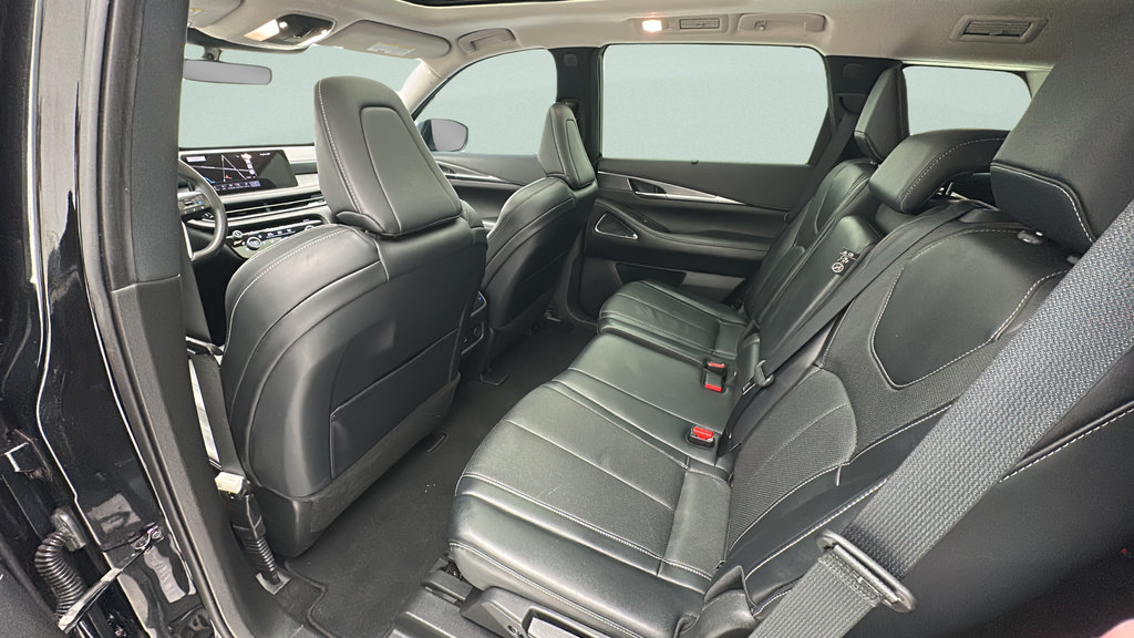Used 2023 INFINITI QX60 Luxe w/ Performance Audio Package AWD/4WD image 8