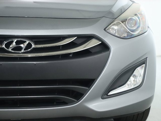 Used 2014 Hyundai Elantra GT w/ Option Group 02 image 7