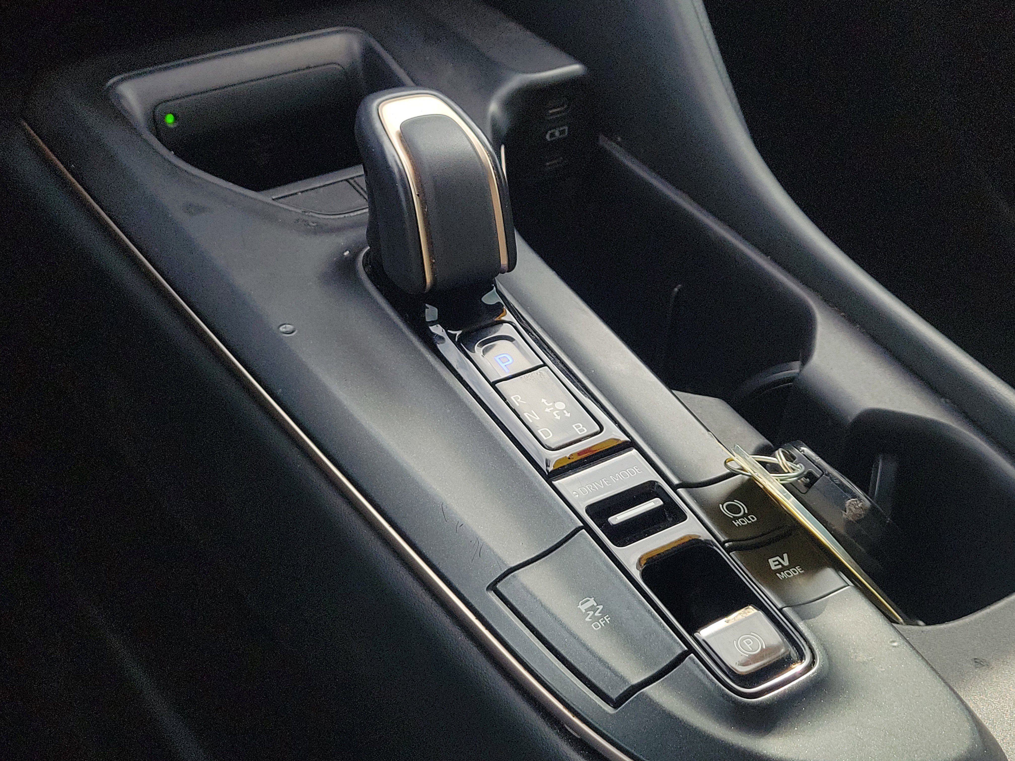 Used 2023 Toyota Crown Limited image 31