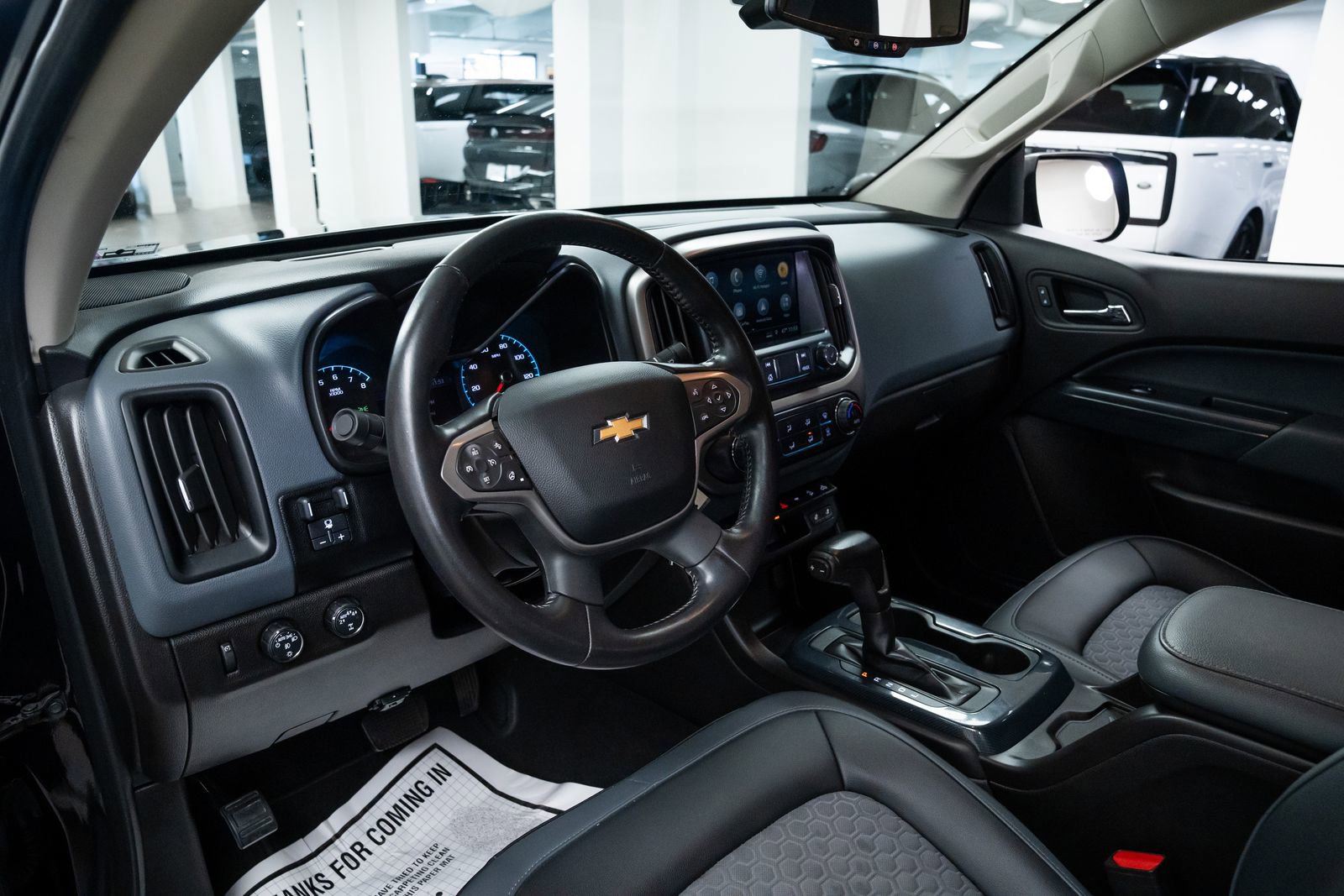 Used 2021 Chevrolet Colorado Z71 w/ Safety Package AWD/4WD image 16
