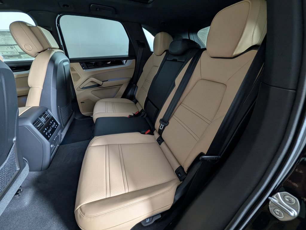 New 2026 Porsche Cayenne AWD/4WD image 24
