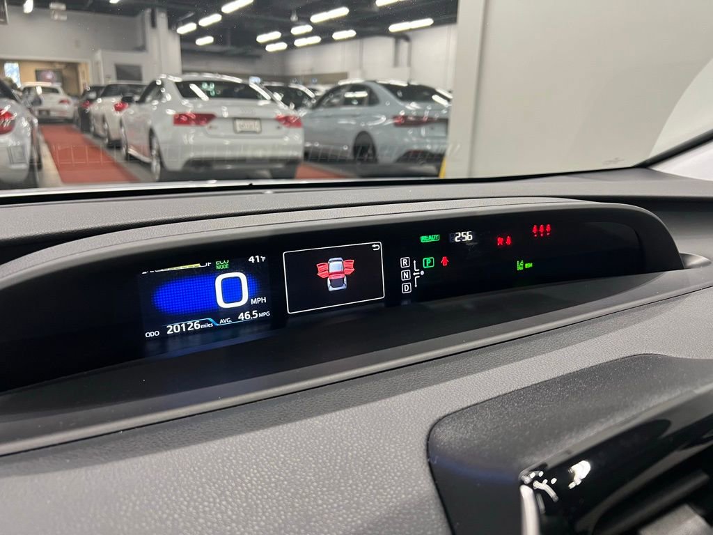 Used 2017 Toyota Prius Four w/ Advanced Technology Package image 50