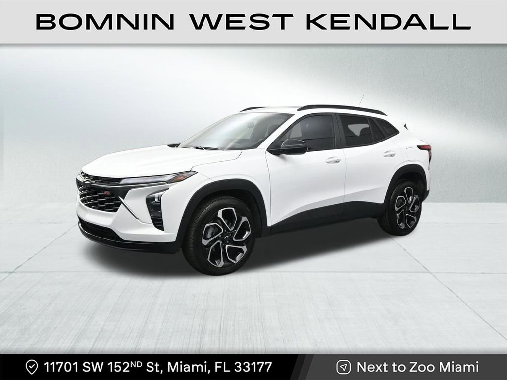 Used 2025 Chevrolet Trax RS w/ Sunroof Package image 1